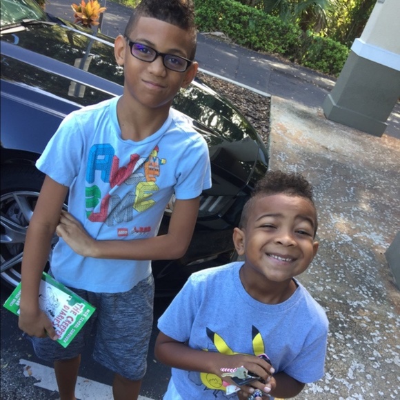 Bookmark My Closet / Meet your Posher Coco Pop - Picture 3 of 5